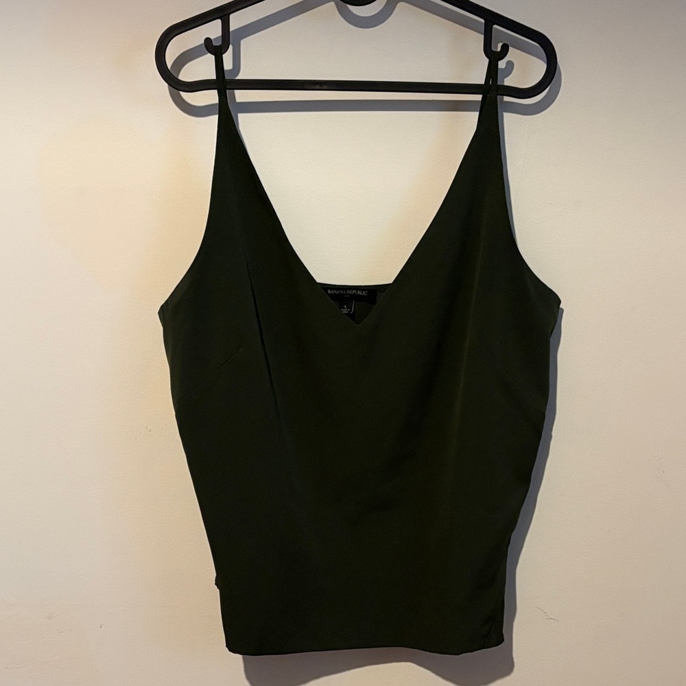 Banana Republic Classic Silky Dark Green Camisole